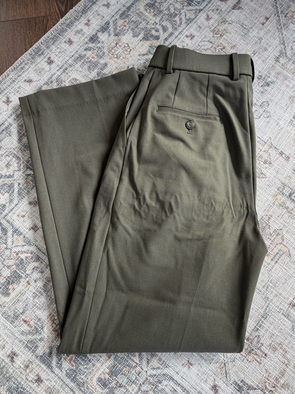 Uniqlo Women’s Olive Dress Trousers